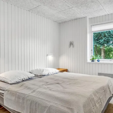 Tolke - 400m From The Sea By Interhome Feriehus *